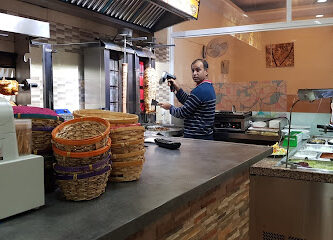 Rambla Badal Kebab Pizza
