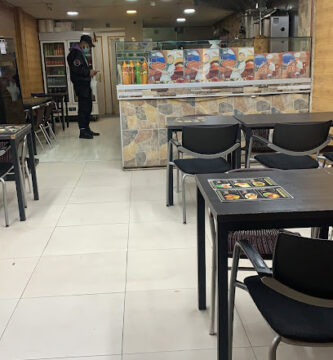 Royal kebab tacos pizzeria halal