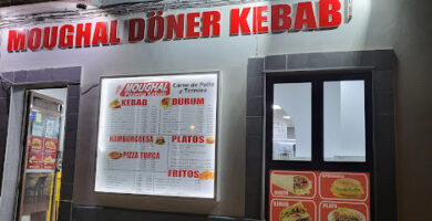 Moughal Pizzeria Kebab