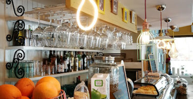 Salamanca Magenta Cafe & Bar