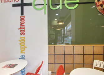 MUCHO + QUE PIZZA/ muchomasquepizza.com