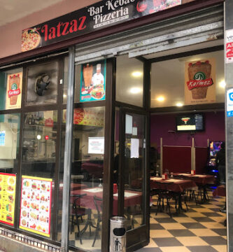 Iatzaz Bar kebab pizzeria