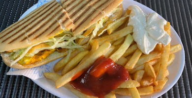 Hamburgueseria Esauira