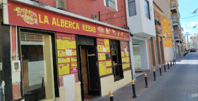 ALBERCA KEBAB