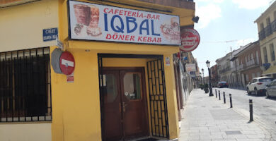Cafetería-Bar Iqbal Döner Kebab