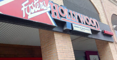 Foster&apos;s Hollywood