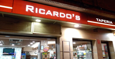 Café-Bar Ricardo&apos;s